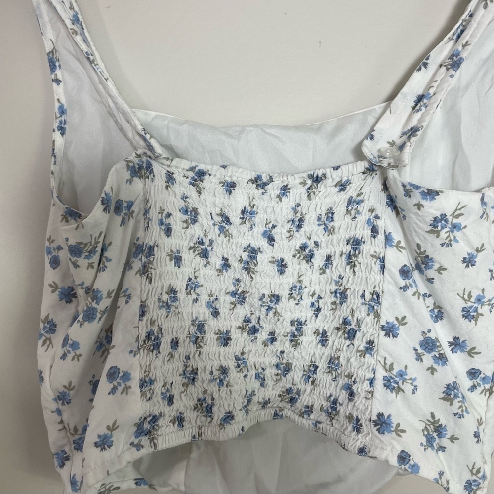 [Hollister] White & Blue Floral Print Cottagecore Coquette Cropped Tank Top - Picture 8 of 9